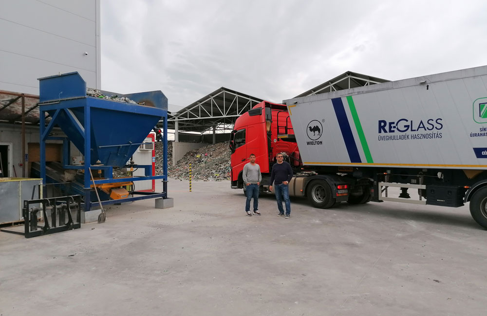 RE-Glass helps Hungary‘s glass recycling industry get fit for the future